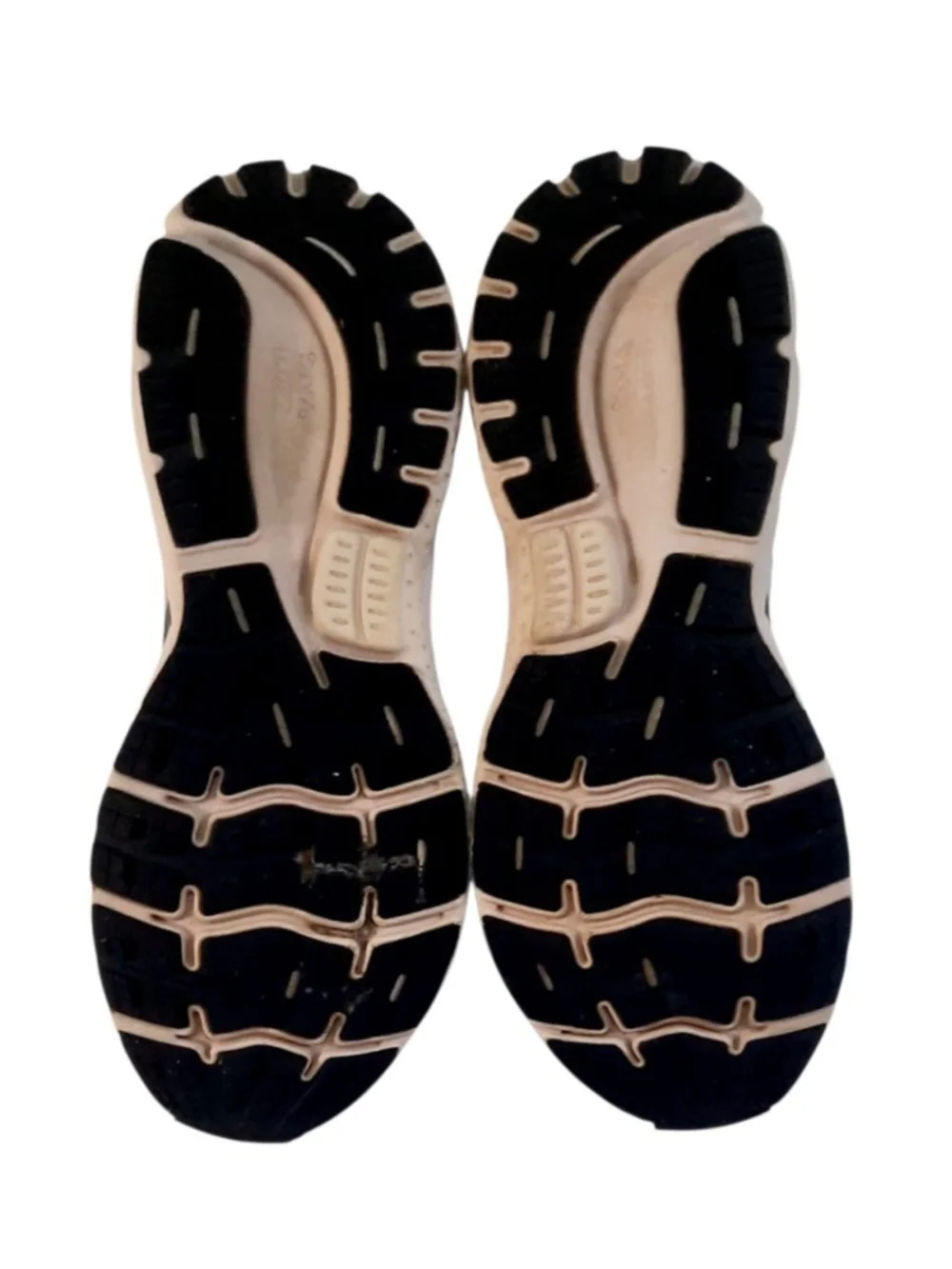 Brooks this pair
